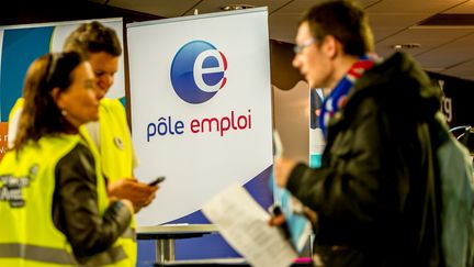 Une agence de P&ocirc;le emploi de Lille (Nord), le 28 mai 2015. (PHILIPPE HUGUEN / AFP)