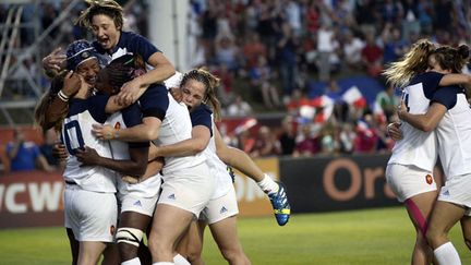 La joie des joueuses tricolores de rugby