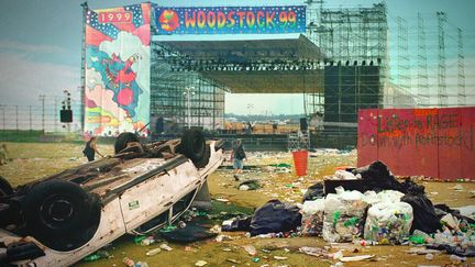 Le festival de Woodstock transformé en poubelle à ciel ouvert à l'été 1999. (NETFLIX)