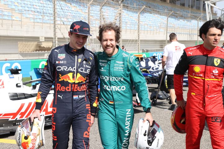 Max Verstappen and Sebastian Vettel during pre-season testing in Bahrain on March 11, 2022. (AFP)