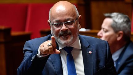 Le député MoDem Bruno Millienne, à l'origine de l'amendement, photographié le 1er août 2018 à l'Assemblée nationale. (GERARD JULIEN / AFP)