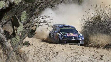 Sébastien Ogier (Volkswagen Polo-R) mène la danse au Mexique (ANTONIO SANCHEZ / MEXSPORT)