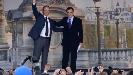 Jean-François Copé et François Fillon devraient s'affronter pour la présidence de l'UMP. (KENZO TRIBOUILLARD / AFP)