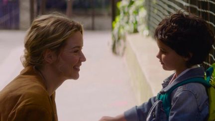 Cinéma : Virginie Efira dans un film attendrissant sur les familles recomposées (FRANCE 3)