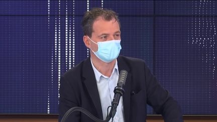 Le professeur Rémi Salomon, président de la Commission médicale d'établissement de l'AP-HP, était l'invité du "8h30 franceinfo", vendredi 12 mars 2021. (FRANCEINFO / RADIOFRANCE)