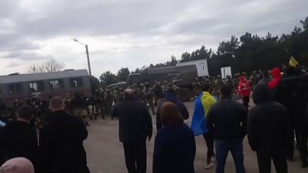 Guerre en Ukraine&nbsp;: à&nbsp;Kherson, les civils protestent contre l’occupant russe&nbsp; (France 3)