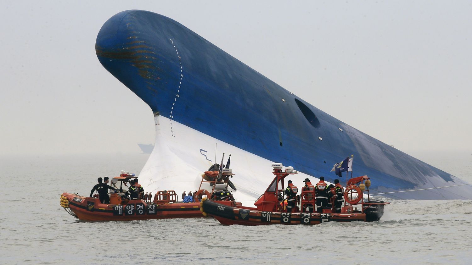 VIDEO. Un lycéen filme les dernières minutes avant le naufrage du ferry en Corée du Sud