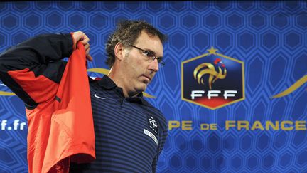 Laurent Blanc s'en va et laisse un vide dans l'encadrement des Bleus. (FRANCK FIFE / AFP)