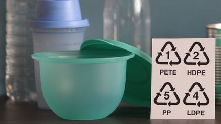 De nombreux récipients en plastique contiennent du bisphénol A. ( MAXPPP)