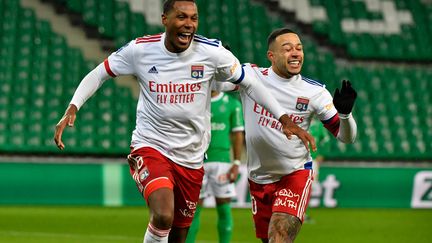 Marcelo et Memphis Depay (OL) (PHILIPPE DESMAZES / AFP)