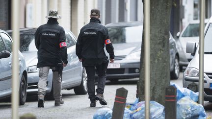 Lors d'une reconstitution dans le cadre de l'enquête sur les attentats de Bruxelles, le 17 juin 2016. (LAURIE DIEFFEMBACQ / BELGA MAG / AFP)