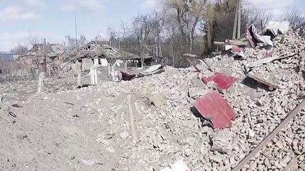 Guerre en Ukraine : la ville de Byschiv, à 50km de Kiev, bombardée par les forces russes