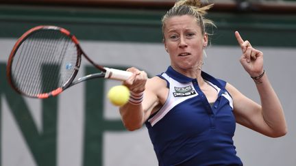 La Fran&ccedil;aise Pauline Parmentier, le 1er juin 2014 &agrave; Roland-Garros. (PASCAL GUYOT / AFP)