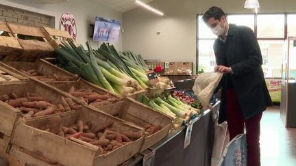 Inflation : le chèque alimentation devrait être versé sous forme de virement, à la rentrée (FRANCE 2)