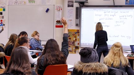 Des élèves assistent à un cours d'anglais à Montpellier, le 10 mai 2016. (MAXPPP)