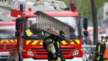 Pyrénées-Atlantiques : un transformateur d'électricité prend feu