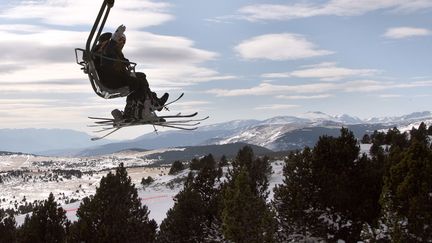 Le petit gar&ccedil;on est tomb&eacute; accidentellement d'un t&eacute;l&eacute;si&egrave;ge de la&nbsp;station du Collet-d&rsquo;Allevard, dans le massif de Belledonne (Is&egrave;re),&nbsp;dimanche 6 janvier. (RAYMOND ROIG / AFP)