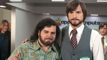 Ashton Kutcher (Steve Wozniak) et  Josh Gad (Steve Jobs) dans jOBS de Joshua Michael Stern 
 (DR)