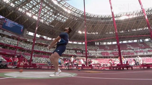 Avec un lancé à 78,73 m, le Français se qualifie pour la finale de mercredi (13h15). Il devait passer 77,50 m pour sortir des qualifications.