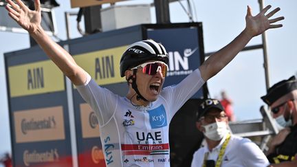 Tadej Pogacar (UAE Team Emirates) remporte la 15e étape au Grand Colombier (ANNE-CHRISTINE POUJOULAT / AFP)