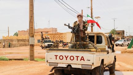 Armed separatists from the Coordination of Azawad Movements patrol in Kidal, Mali, on August 28, 2022. (SOULEYMANE AG ANARA / AFP)