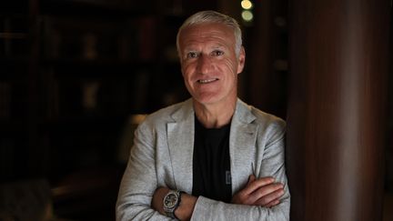 L'actuel sélectionneur de l'équipe de France de football Didier Deschamps le 27 avril 2023. (VALERY HACHE / AFP)