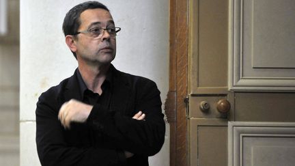 Tentative de suicide de Nicolas Bonnemaison : "son pronostic vital est toujours engagé"