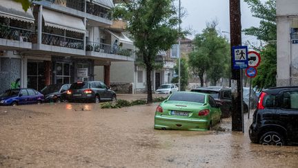 Les rues de Volos sont submergées par les pluies diluviennes qui s'abattent dans cette région de Magnisia (Grèce), le 5 septembre 2023. (EUROKINISSI / EUROKINISSI / AFP)