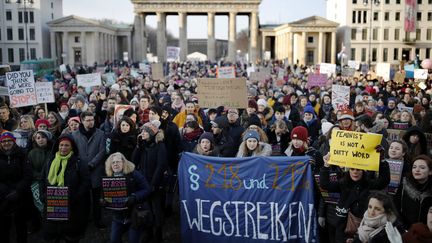 Une journée de mobilisation à Berlin en faveur de l'égalité salariale femmes-hommes le 19 janvier 2019 (illustration). (ODD ANDERSEN / AFP)