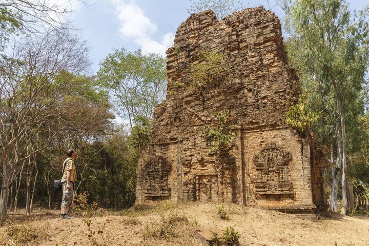 Le site dispose de 300 temples comme celui-ci, parfois en ruines ou recouverts de végétation.
 (LEROY Francis / hemis.fr / hemis.fr / Hemis)