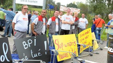 Des salari&eacute;s du groupe Caddie lors d'une journ&eacute;e de gr&egrave;ve le 18 septembre 2014, &agrave; Drusenheim (Bas-Rhin). (  MAXPPP)