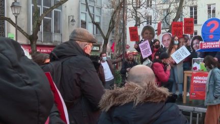 Les votes de la primaire&nbsp;populaire&nbsp;se terminent dimanche 30 janvier à 17 heures.&nbsp;Christiane&nbsp;Taubira&nbsp;est la favorite, pour l’instant aucun des autres candidats de gauche ne veut reconnaître ce vote ouvert à tous.&nbsp;La journaliste&nbsp;Catherine&nbsp;Demangeat&nbsp;nous explique les enjeux de ce scrutin inédit mais aussi critiqué. (FRANCE 3)