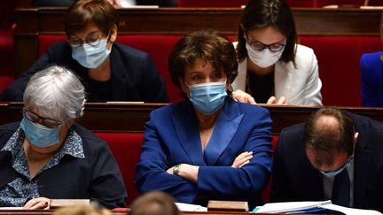 La ministre de la Culture Rodelyne Bachelot portant un masque à l'Assemblée nationale le 8 juillet 2019. (CHRISTOPHE ARCHAMBAULT / AFP)