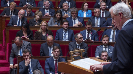 Gouvernement Barnier : en sursis face à la motion de censure (France 2)