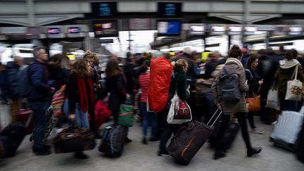 Grève SNCF : des voyageurs dans l'incertitude pour le week-end de Noël