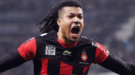 Le footballeur ni&ccedil;ois Kevin Anin c&eacute;l&egrave;bre son but contre le TFC, le 6 avril 2013 au stadium de Toulouse (Haute-Garonne). (PASCAL PAVANI / AFP)