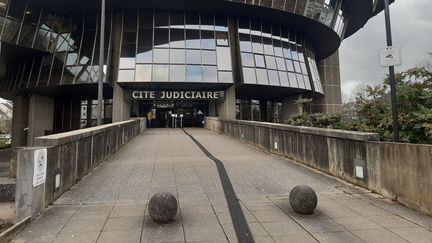 La cité judiciaire de Rennes (Ille-et-Vilaine). (LUCIE AMADIEU / RADIOFRANCE)