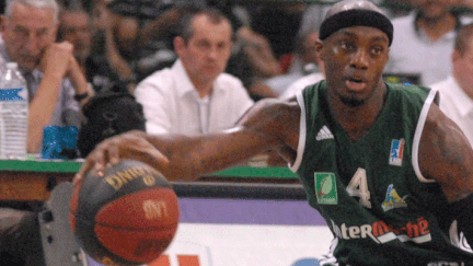 Le meneur de jeu du CSP Limoges Joseph Gomis