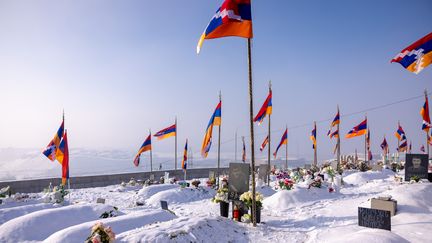 Le cimetière militaire d'Erevan, en Arménie, le 28 janvier 2024. (ANTHONY PIZZOFERRATO / MIDDLE EAST IMAGES / AFP)