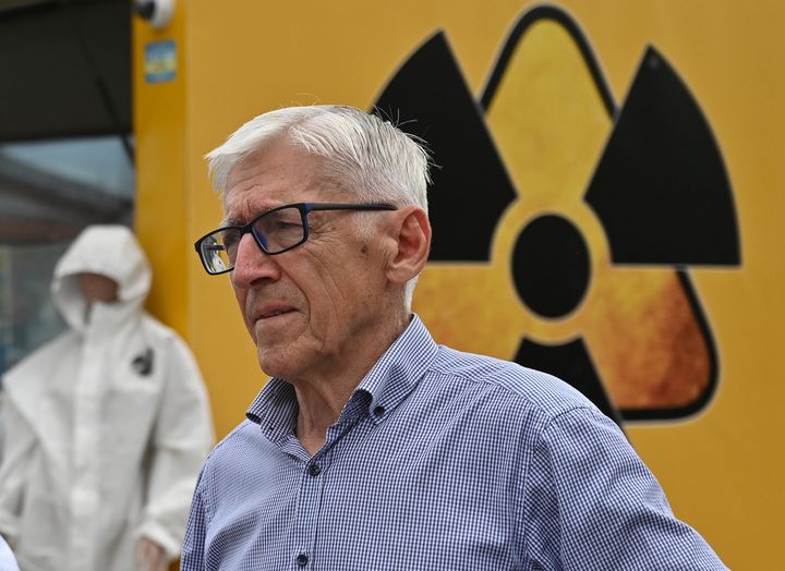 Serguiï Parachine, ancien responsable du Parti communiste à la centrale, à Tchernobyl le 7 juin 2019. (GENYA SAVILOV / AFP)