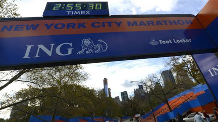 La ligne d'arrivée du 43e marathon de New York (TIMOTHY A. CLARY / AFP)