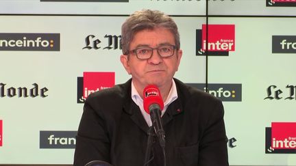 Jean-Luc Mélenchon, invité de l'émission Questions politiques, sur franceinfo et France Inter, dimanche 17 juin (FRANCEINFO / RADIOFRANCE)