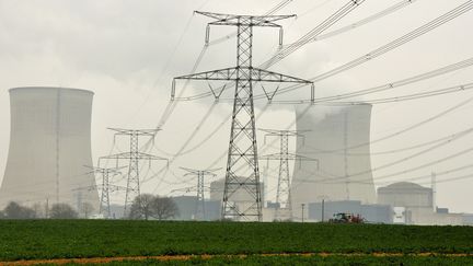 La centrale de Cattenom (Moselle) a &eacute;t&eacute; survol&eacute;e par un drone, dans la nuit du 10 au 11 octobre 2014. (FRANCK CALAMAI / CITIZENSIDE / AFP)