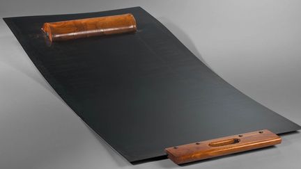 Slim Bed, 2009
 (Archives Musée Dapper et Dominique Cohas)