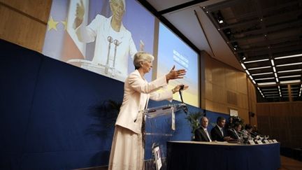 Christine Lagarde lors d'un point de presse à Paris le 28 août 2009 (© AFP PHOTO OLIVIER LABAN-MATTEI)