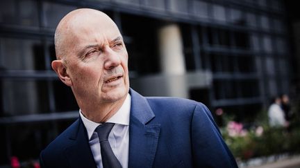 Hervé Lescure participe à une passation de pouvoirs, le 12 septembre 2024, au ministère de l'Economie, à Paris. (AMAURY CORNU / HANS LUCAS / AFP)