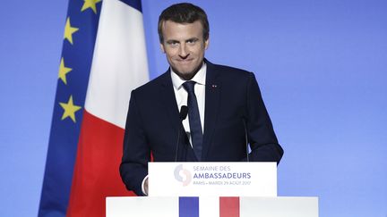 Emmanuel Macron lors de la conférence annuelle des ambassadeurs, à Paris, le 29 août 2017.
 (YOAN VALAT / AFP)