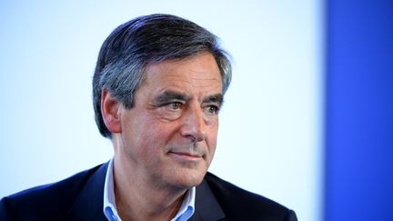 Primaire de droite : François Fillon en meeting au Cirque d'hiver de Paris