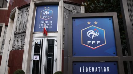 L'entrée du siège de la Fédération française de football, le 20 décembre 2018, à Paris. (OLIVIER BOITET / MAXPPP)