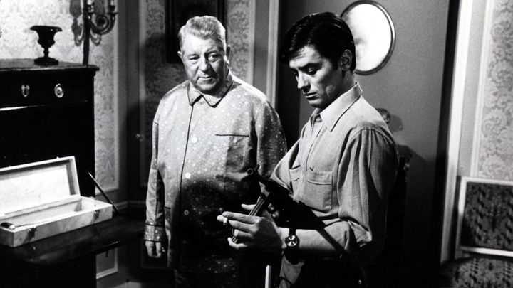 Jean Gabin et Alain Delon dans "Mélodie en sous-sol" (1963), polar d'Henri Verneuil. (MARCEL DOLE / MARCEL DOLE)